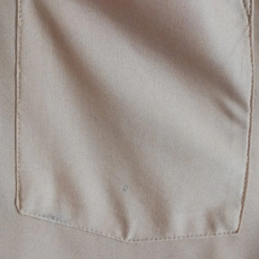Vintage 70s Van Heusen nylon button down retro shirt - Picture 7 of 11